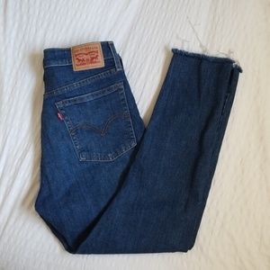 High rise Levis wedgie skinny